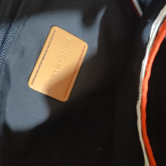 Tommy Hilfiger shoulder bag - Picture 11 of 12